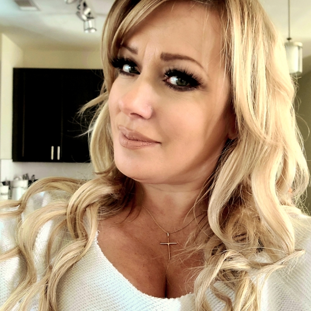 Meet your Posher, Wendy